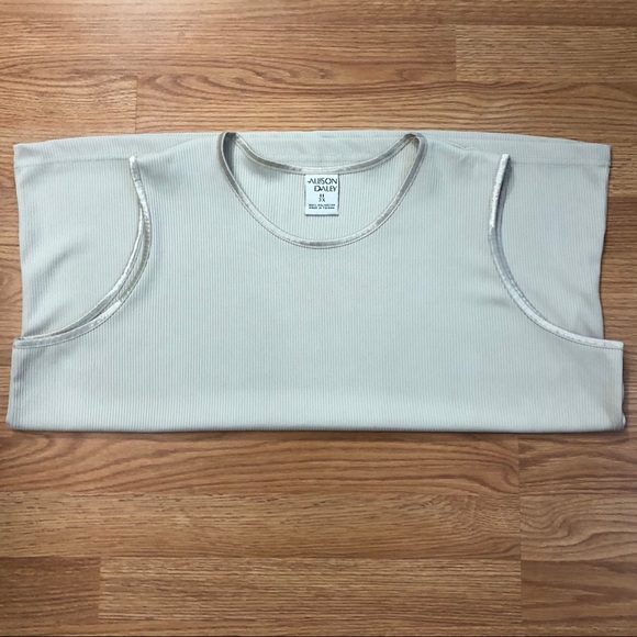🎉2/$15🎉Allison Daley Plus Sz Sleeveless Shell - Picture 4 of 5